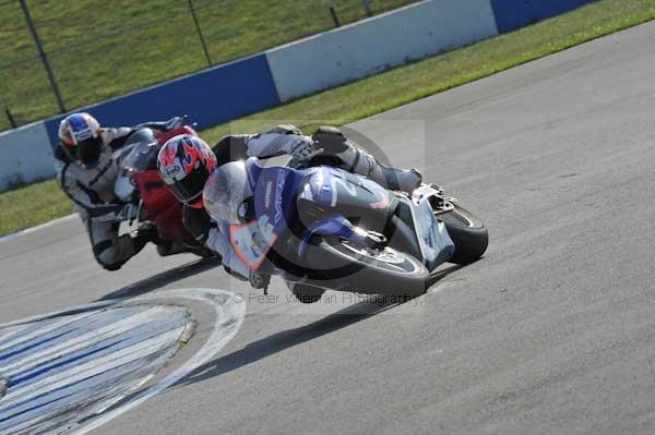 Motorcycle action photographs;Trackday digital images;donington;donington park leicestershire;donington photographs;event digital images;eventdigitalimages;no limits trackday;peter wileman photography;trackday;trackday photos
