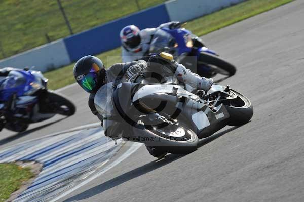 Motorcycle action photographs;Trackday digital images;donington;donington park leicestershire;donington photographs;event digital images;eventdigitalimages;no limits trackday;peter wileman photography;trackday;trackday photos