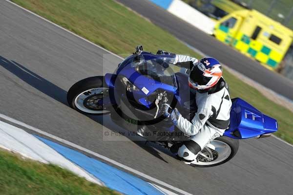 Motorcycle action photographs;Trackday digital images;donington;donington park leicestershire;donington photographs;event digital images;eventdigitalimages;no limits trackday;peter wileman photography;trackday;trackday photos