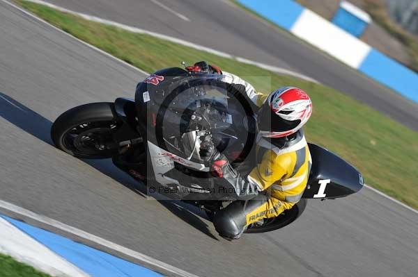 Motorcycle action photographs;Trackday digital images;donington;donington park leicestershire;donington photographs;event digital images;eventdigitalimages;no limits trackday;peter wileman photography;trackday;trackday photos