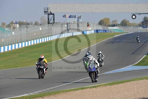 Motorcycle action photographs;Trackday digital images;donington;donington park leicestershire;donington photographs;event digital images;eventdigitalimages;no limits trackday;peter wileman photography;trackday;trackday photos