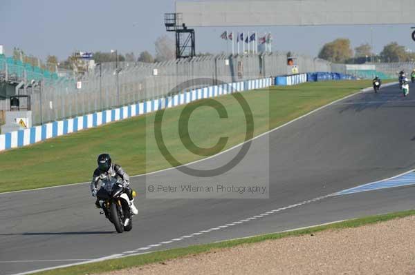 Motorcycle action photographs;Trackday digital images;donington;donington park leicestershire;donington photographs;event digital images;eventdigitalimages;no limits trackday;peter wileman photography;trackday;trackday photos