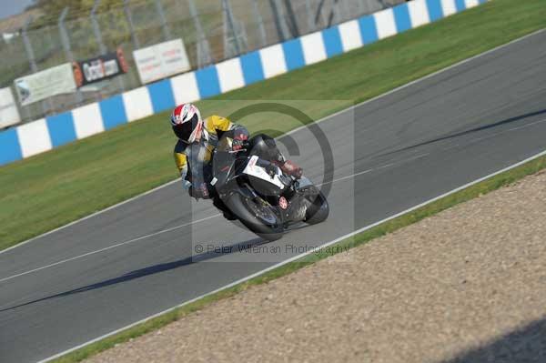 Motorcycle action photographs;Trackday digital images;donington;donington park leicestershire;donington photographs;event digital images;eventdigitalimages;no limits trackday;peter wileman photography;trackday;trackday photos