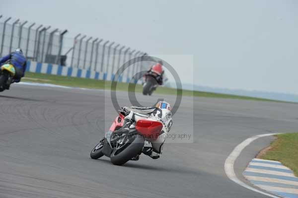 Motorcycle action photographs;Trackday digital images;donington;donington park leicestershire;donington photographs;event digital images;eventdigitalimages;no limits trackday;peter wileman photography;trackday;trackday photos