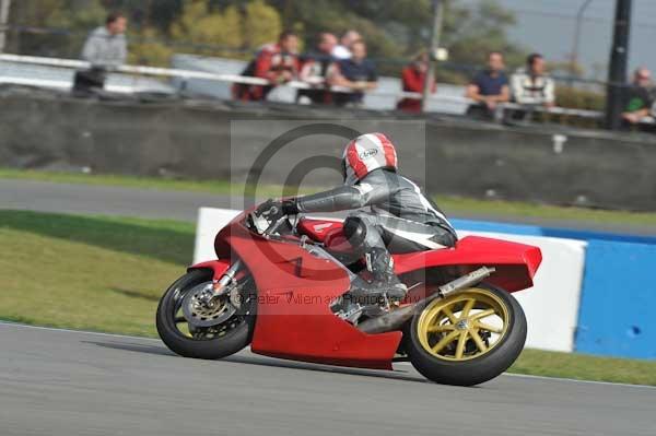 Motorcycle action photographs;Trackday digital images;donington;donington park leicestershire;donington photographs;event digital images;eventdigitalimages;no limits trackday;peter wileman photography;trackday;trackday photos