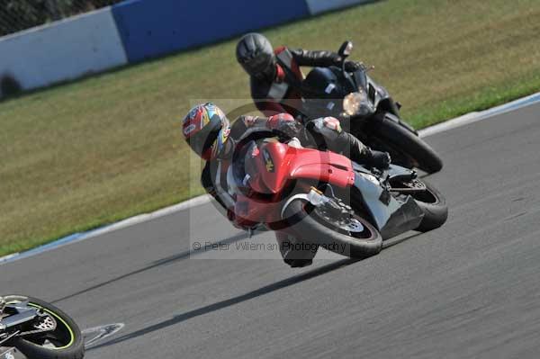 Motorcycle action photographs;Trackday digital images;donington;donington park leicestershire;donington photographs;event digital images;eventdigitalimages;no limits trackday;peter wileman photography;trackday;trackday photos