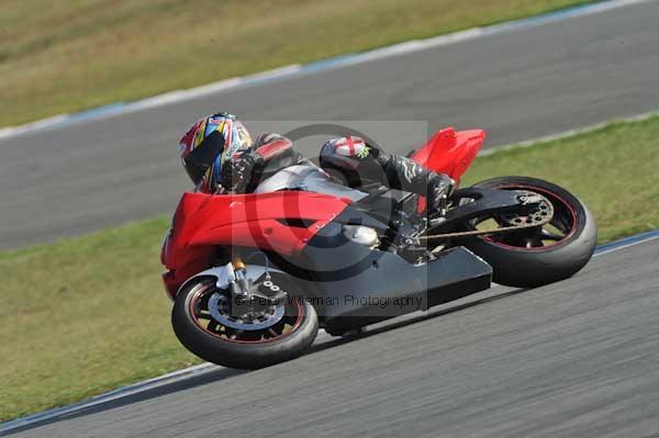 Motorcycle action photographs;Trackday digital images;donington;donington park leicestershire;donington photographs;event digital images;eventdigitalimages;no limits trackday;peter wileman photography;trackday;trackday photos