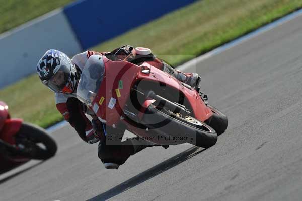 Motorcycle action photographs;Trackday digital images;donington;donington park leicestershire;donington photographs;event digital images;eventdigitalimages;no limits trackday;peter wileman photography;trackday;trackday photos