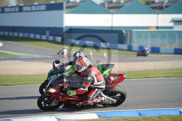 Motorcycle action photographs;Trackday digital images;donington;donington park leicestershire;donington photographs;event digital images;eventdigitalimages;no limits trackday;peter wileman photography;trackday;trackday photos