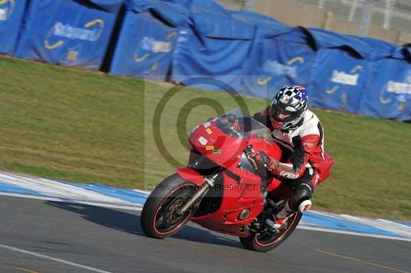 Motorcycle action photographs;Trackday digital images;donington;donington park leicestershire;donington photographs;event digital images;eventdigitalimages;no limits trackday;peter wileman photography;trackday;trackday photos