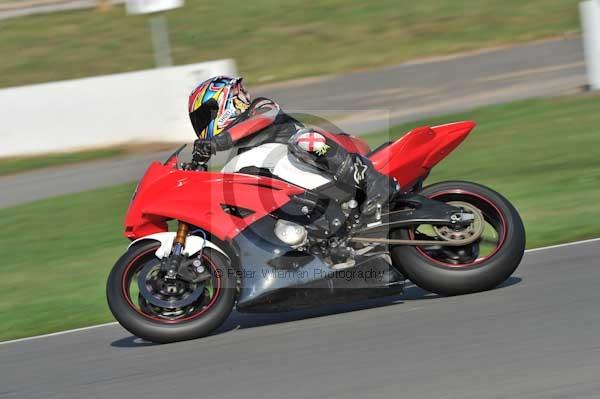 Motorcycle action photographs;Trackday digital images;donington;donington park leicestershire;donington photographs;event digital images;eventdigitalimages;no limits trackday;peter wileman photography;trackday;trackday photos