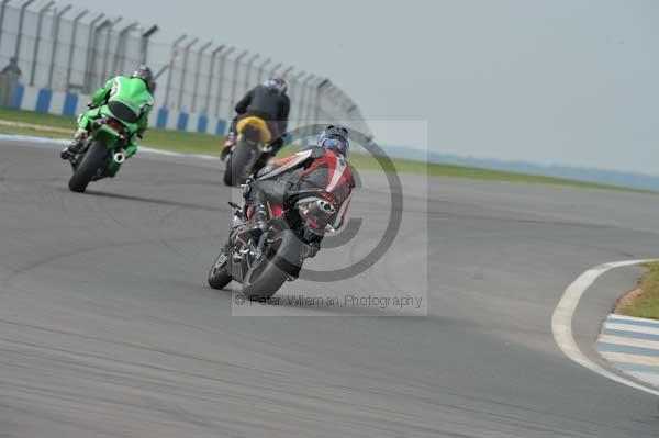 Motorcycle action photographs;Trackday digital images;donington;donington park leicestershire;donington photographs;event digital images;eventdigitalimages;no limits trackday;peter wileman photography;trackday;trackday photos