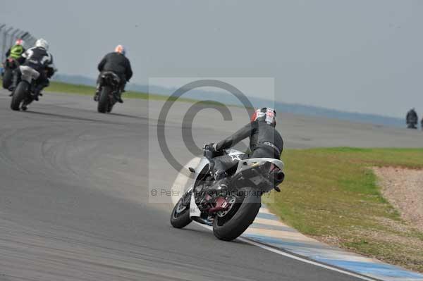 Motorcycle action photographs;Trackday digital images;donington;donington park leicestershire;donington photographs;event digital images;eventdigitalimages;no limits trackday;peter wileman photography;trackday;trackday photos