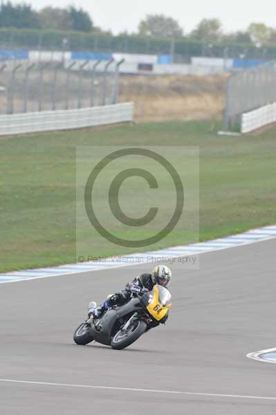 Motorcycle action photographs;Trackday digital images;donington;donington park leicestershire;donington photographs;event digital images;eventdigitalimages;no limits trackday;peter wileman photography;trackday;trackday photos