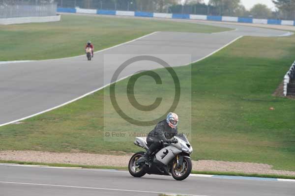 Motorcycle action photographs;Trackday digital images;donington;donington park leicestershire;donington photographs;event digital images;eventdigitalimages;no limits trackday;peter wileman photography;trackday;trackday photos
