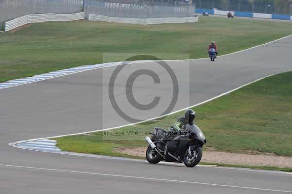 Motorcycle action photographs;Trackday digital images;donington;donington park leicestershire;donington photographs;event digital images;eventdigitalimages;no limits trackday;peter wileman photography;trackday;trackday photos