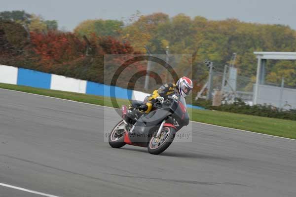 Motorcycle action photographs;Trackday digital images;donington;donington park leicestershire;donington photographs;event digital images;eventdigitalimages;no limits trackday;peter wileman photography;trackday;trackday photos