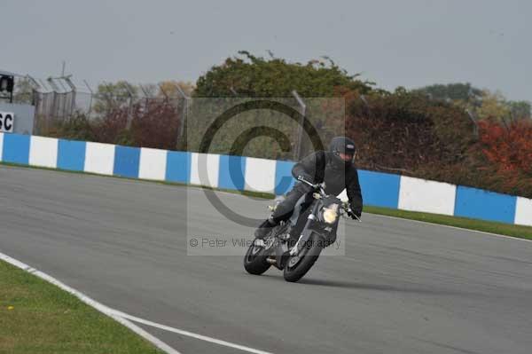 Motorcycle action photographs;Trackday digital images;donington;donington park leicestershire;donington photographs;event digital images;eventdigitalimages;no limits trackday;peter wileman photography;trackday;trackday photos