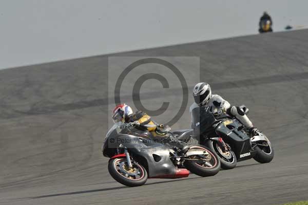 Motorcycle action photographs;Trackday digital images;donington;donington park leicestershire;donington photographs;event digital images;eventdigitalimages;no limits trackday;peter wileman photography;trackday;trackday photos