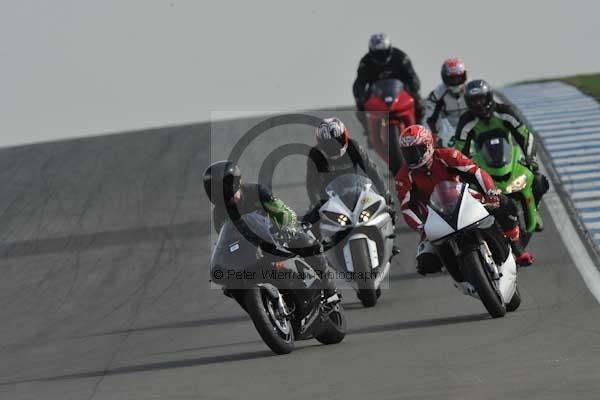 Motorcycle action photographs;Trackday digital images;donington;donington park leicestershire;donington photographs;event digital images;eventdigitalimages;no limits trackday;peter wileman photography;trackday;trackday photos