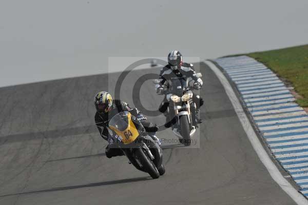Motorcycle action photographs;Trackday digital images;donington;donington park leicestershire;donington photographs;event digital images;eventdigitalimages;no limits trackday;peter wileman photography;trackday;trackday photos