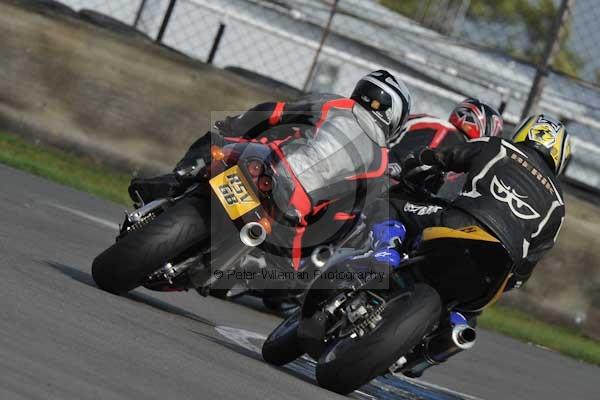 Motorcycle action photographs;Trackday digital images;donington;donington park leicestershire;donington photographs;event digital images;eventdigitalimages;no limits trackday;peter wileman photography;trackday;trackday photos