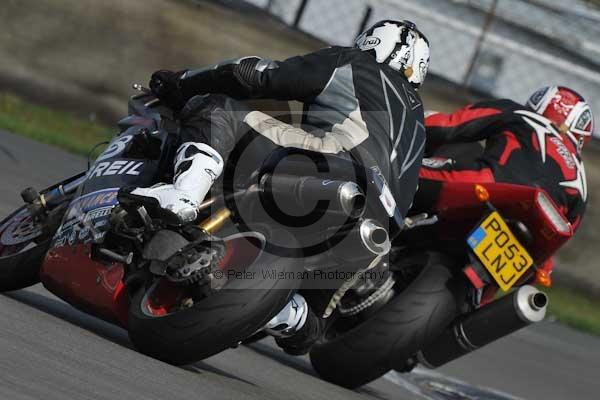 Motorcycle action photographs;Trackday digital images;donington;donington park leicestershire;donington photographs;event digital images;eventdigitalimages;no limits trackday;peter wileman photography;trackday;trackday photos