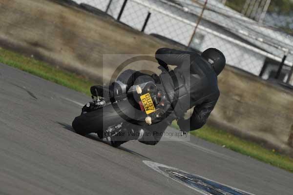Motorcycle action photographs;Trackday digital images;donington;donington park leicestershire;donington photographs;event digital images;eventdigitalimages;no limits trackday;peter wileman photography;trackday;trackday photos