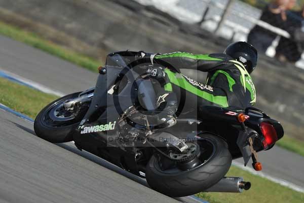 Motorcycle action photographs;Trackday digital images;donington;donington park leicestershire;donington photographs;event digital images;eventdigitalimages;no limits trackday;peter wileman photography;trackday;trackday photos