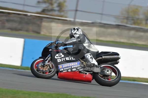 Motorcycle action photographs;Trackday digital images;donington;donington park leicestershire;donington photographs;event digital images;eventdigitalimages;no limits trackday;peter wileman photography;trackday;trackday photos