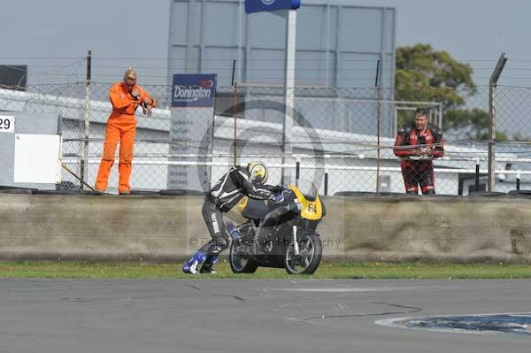 Motorcycle action photographs;Trackday digital images;donington;donington park leicestershire;donington photographs;event digital images;eventdigitalimages;no limits trackday;peter wileman photography;trackday;trackday photos