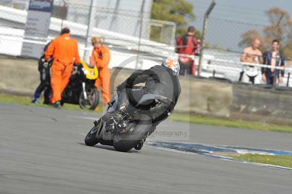 Motorcycle action photographs;Trackday digital images;donington;donington park leicestershire;donington photographs;event digital images;eventdigitalimages;no limits trackday;peter wileman photography;trackday;trackday photos