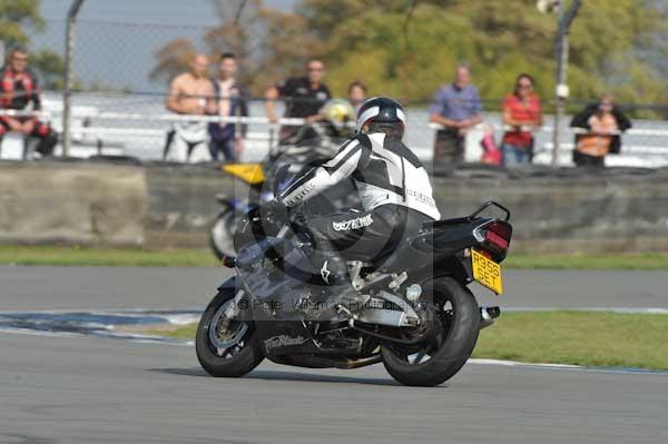 Motorcycle action photographs;Trackday digital images;donington;donington park leicestershire;donington photographs;event digital images;eventdigitalimages;no limits trackday;peter wileman photography;trackday;trackday photos
