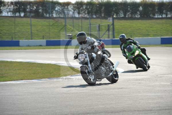 Motorcycle action photographs;Trackday digital images;donington;donington park leicestershire;donington photographs;event digital images;eventdigitalimages;no limits trackday;peter wileman photography;trackday;trackday photos