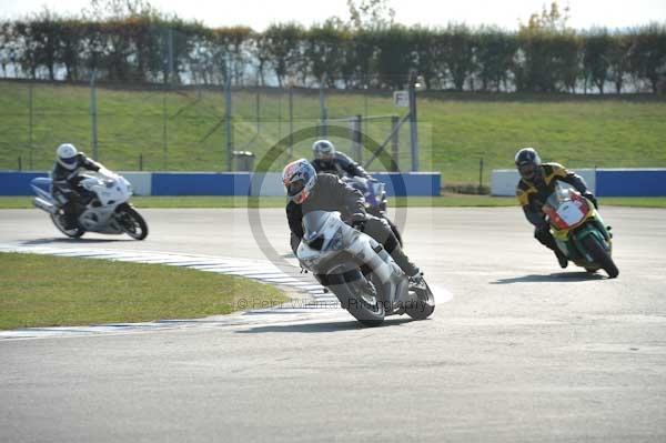 Motorcycle action photographs;Trackday digital images;donington;donington park leicestershire;donington photographs;event digital images;eventdigitalimages;no limits trackday;peter wileman photography;trackday;trackday photos