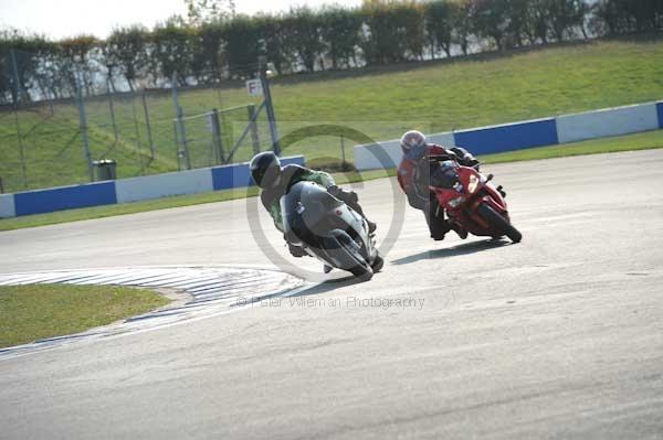 Motorcycle action photographs;Trackday digital images;donington;donington park leicestershire;donington photographs;event digital images;eventdigitalimages;no limits trackday;peter wileman photography;trackday;trackday photos