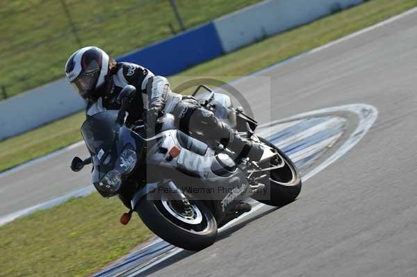 Motorcycle action photographs;Trackday digital images;donington;donington park leicestershire;donington photographs;event digital images;eventdigitalimages;no limits trackday;peter wileman photography;trackday;trackday photos