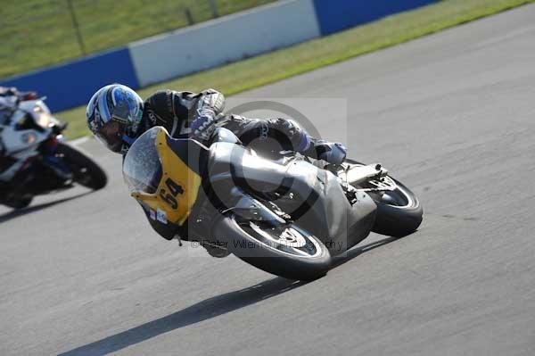Motorcycle action photographs;Trackday digital images;donington;donington park leicestershire;donington photographs;event digital images;eventdigitalimages;no limits trackday;peter wileman photography;trackday;trackday photos