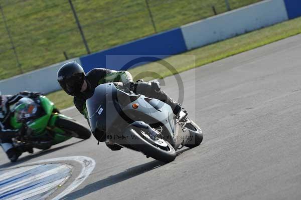 Motorcycle action photographs;Trackday digital images;donington;donington park leicestershire;donington photographs;event digital images;eventdigitalimages;no limits trackday;peter wileman photography;trackday;trackday photos