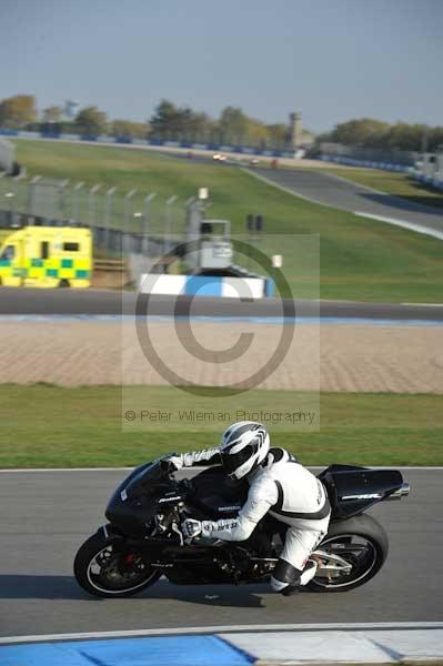 Motorcycle action photographs;Trackday digital images;donington;donington park leicestershire;donington photographs;event digital images;eventdigitalimages;no limits trackday;peter wileman photography;trackday;trackday photos