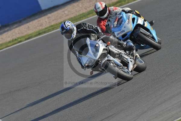 Motorcycle action photographs;Trackday digital images;donington;donington park leicestershire;donington photographs;event digital images;eventdigitalimages;no limits trackday;peter wileman photography;trackday;trackday photos