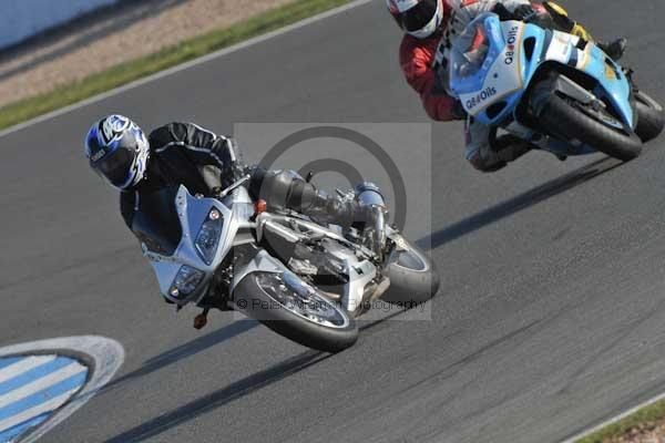 Motorcycle action photographs;Trackday digital images;donington;donington park leicestershire;donington photographs;event digital images;eventdigitalimages;no limits trackday;peter wileman photography;trackday;trackday photos