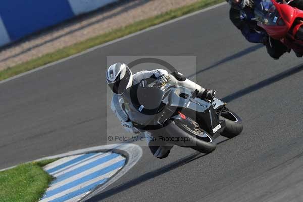 Motorcycle action photographs;Trackday digital images;donington;donington park leicestershire;donington photographs;event digital images;eventdigitalimages;no limits trackday;peter wileman photography;trackday;trackday photos