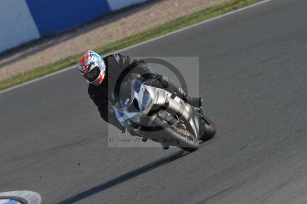 Motorcycle action photographs;Trackday digital images;donington;donington park leicestershire;donington photographs;event digital images;eventdigitalimages;no limits trackday;peter wileman photography;trackday;trackday photos