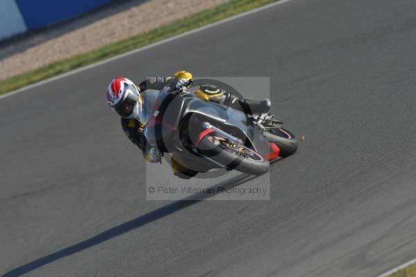 Motorcycle action photographs;Trackday digital images;donington;donington park leicestershire;donington photographs;event digital images;eventdigitalimages;no limits trackday;peter wileman photography;trackday;trackday photos