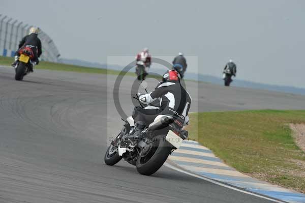 Motorcycle action photographs;Trackday digital images;donington;donington park leicestershire;donington photographs;event digital images;eventdigitalimages;no limits trackday;peter wileman photography;trackday;trackday photos
