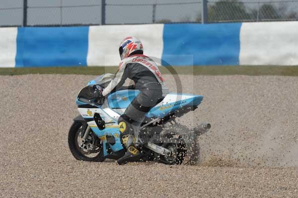 Motorcycle action photographs;Trackday digital images;donington;donington park leicestershire;donington photographs;event digital images;eventdigitalimages;no limits trackday;peter wileman photography;trackday;trackday photos