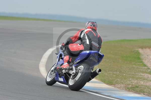 Motorcycle action photographs;Trackday digital images;donington;donington park leicestershire;donington photographs;event digital images;eventdigitalimages;no limits trackday;peter wileman photography;trackday;trackday photos
