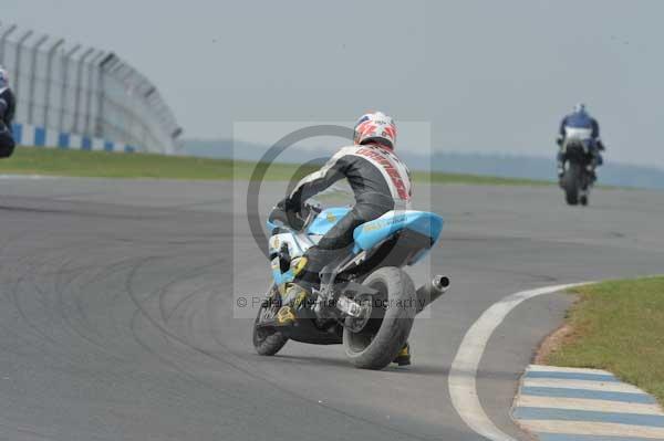 Motorcycle action photographs;Trackday digital images;donington;donington park leicestershire;donington photographs;event digital images;eventdigitalimages;no limits trackday;peter wileman photography;trackday;trackday photos