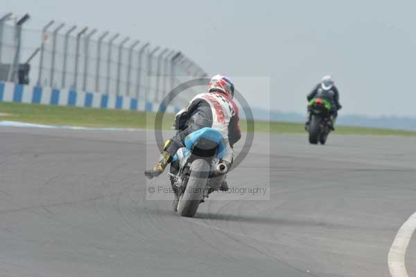 Motorcycle action photographs;Trackday digital images;donington;donington park leicestershire;donington photographs;event digital images;eventdigitalimages;no limits trackday;peter wileman photography;trackday;trackday photos